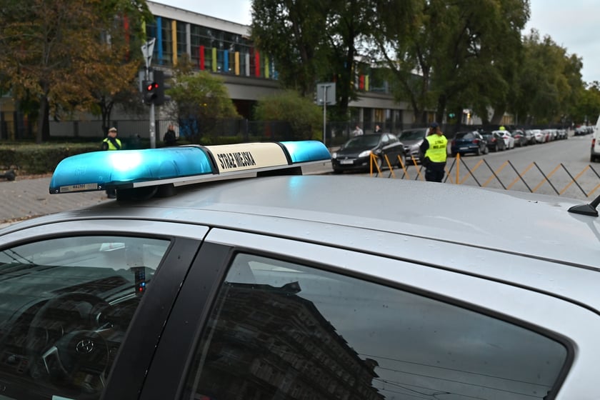 Górnickiego od godziny 7:30 do 8 jest Szkolną Ulicą - zamkniętą dla ruchu samochodowego.