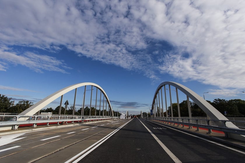 Nowe mosty Chrobrego będą przejezdne już z nocy z soboty 28 na niedzielę 29 października