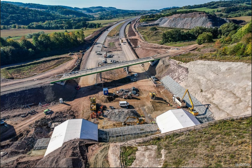 Prace na budowie tuneli na trasie S3 z Wrocławia do Pragi