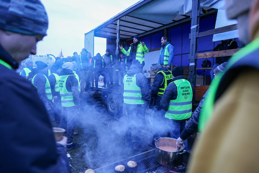 Strajk rolników - Wrocław - 12 lutego - al. Jana III Sobieskiego