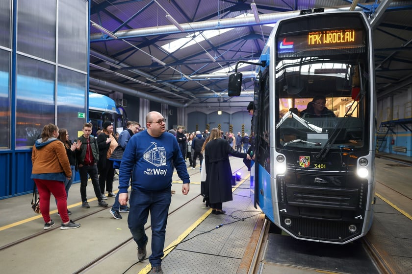 Prezentacja nowego tramwaju Pesa Twist 146N
