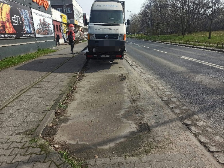 Odholowane pojazdy, kt&oacute;rych stan wskazywał na długotrwałe nieużytkowanie
&nbsp;
&nbsp;