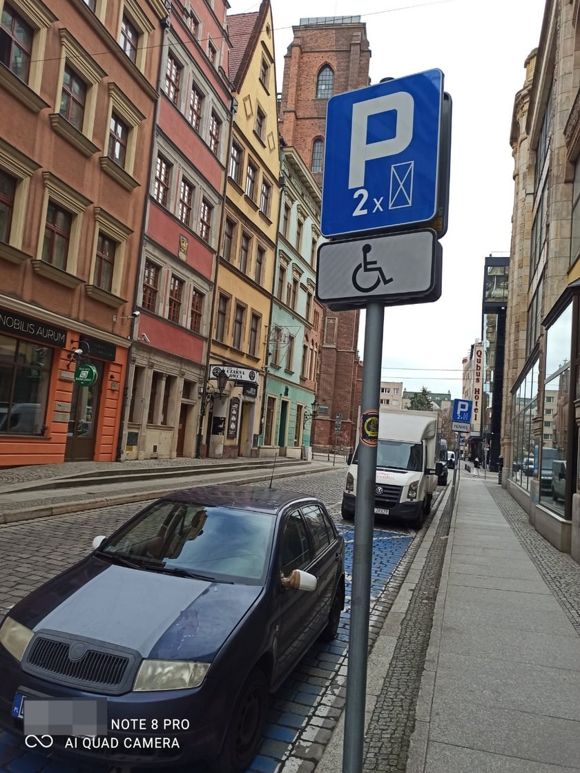 Mistrzowie parkowania na wrocławskich ulicach