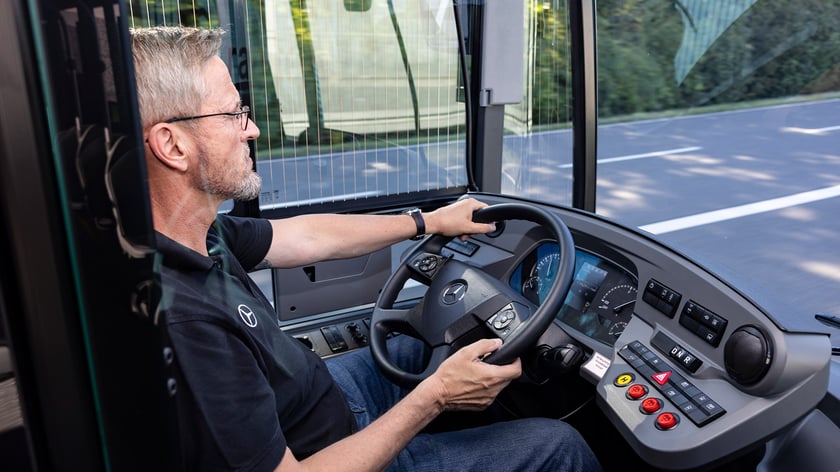 Tak prezentuje się Mercedes eCitaro fuel cell.