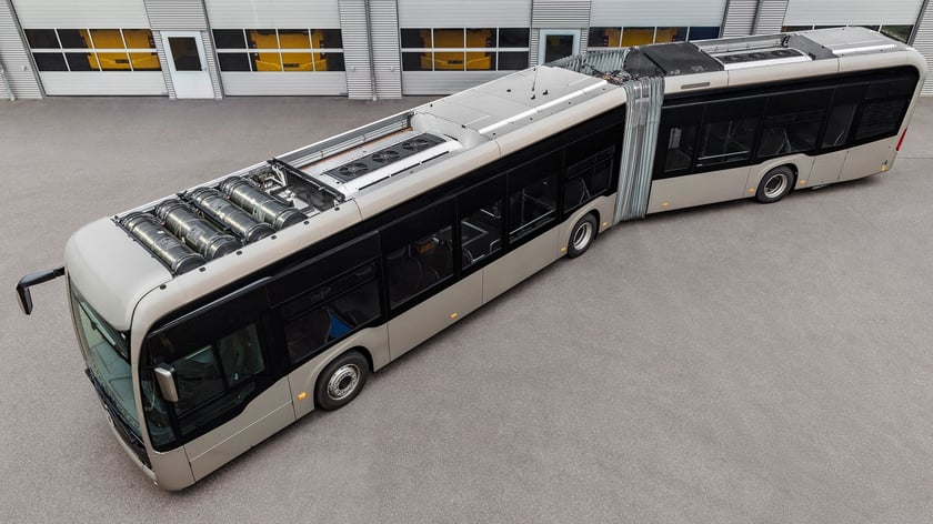 Tak prezentuje się Mercedes eCitaro fuel cell.