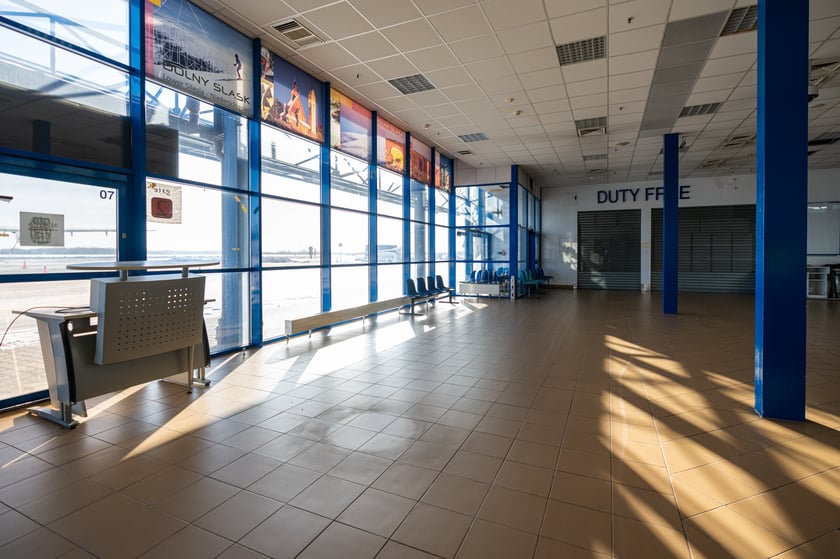 Stary port lotniczy na Strachowicach, rok 2024