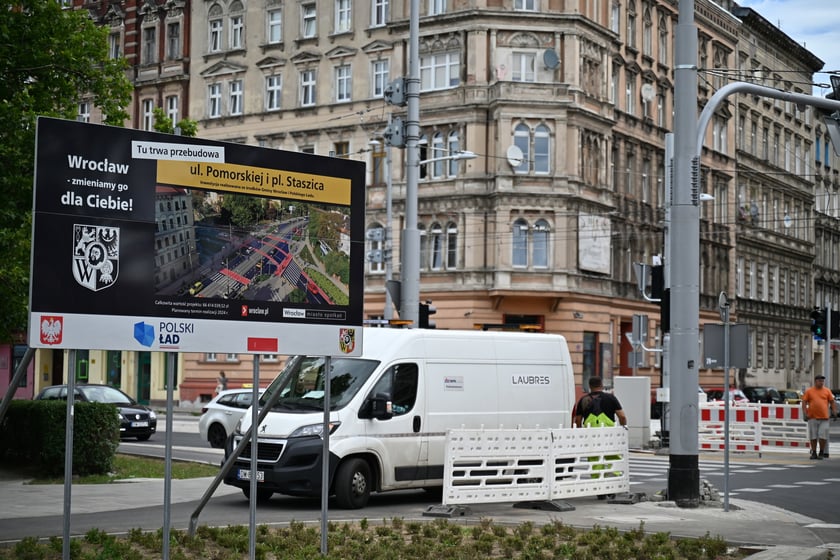 Przejazdy próbne tramwajów przez ul. Pomorską.