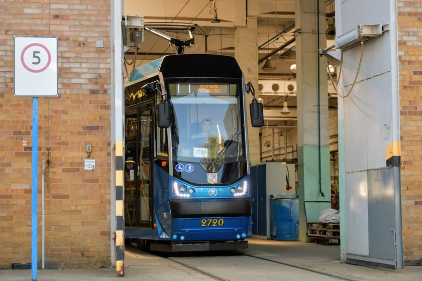 Protramy 205WrAs zostały wyprodukowane we Wrocławiu w latach 2006-2011. W 2021 zostały gruntownie zmodernizowane i przerobione na Moderusy Beta.