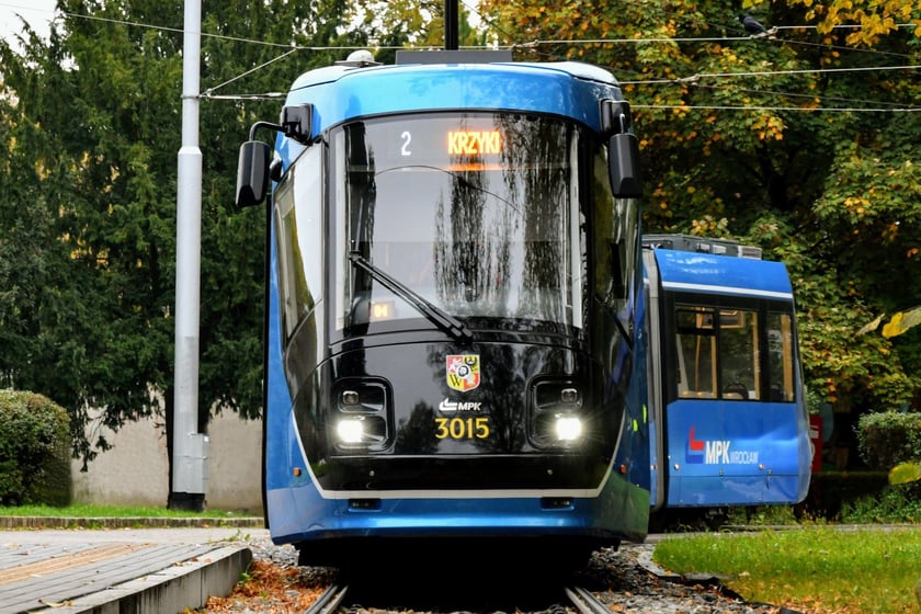 MPK Wrocław posiada 17 tramwajów Skoda 16T wyprodukowanych w latach 2006-2007. Gruntowną modernizację przeszły w latach 2021-2022.
