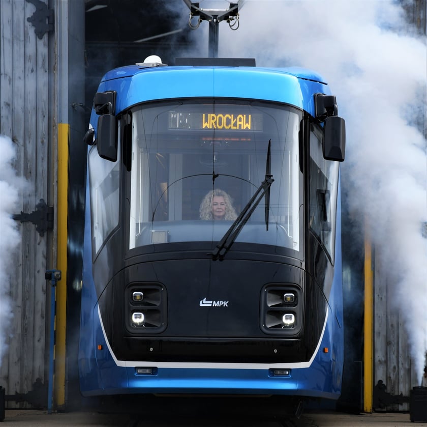 MPK Wrocław posiada 17 tramwajów Skoda 16T wyprodukowanych w latach 2006-2007. Gruntowną modernizację przeszły w latach 2021-2022.