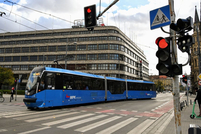 Protramy 205WrAs zostały wyprodukowane we Wrocławiu w latach 2006-2011. W 2021 zostały gruntownie zmodernizowane i przerobione na Moderusy Beta.