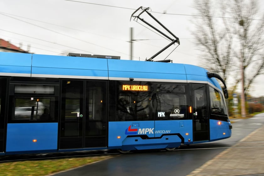 Moderus Gamma. MPK Wrocław kupiło 46 takich tramwajów.