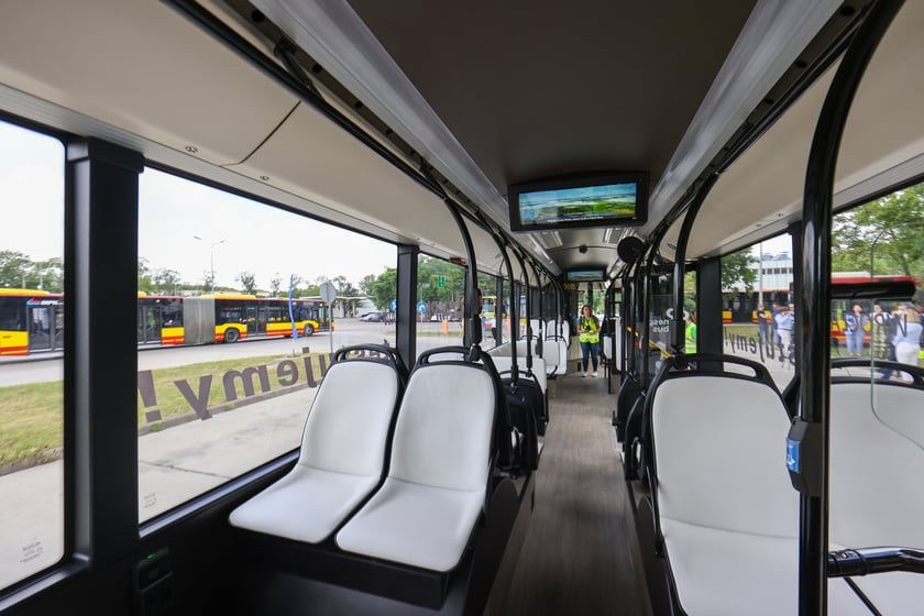 Wrocławskie MPK do 5 sierpnia testuje wodorowy autobus marki Nesobus.