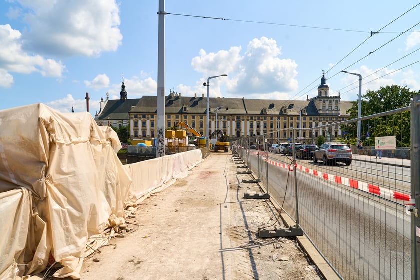Remont mostu Uniwersyteckiego