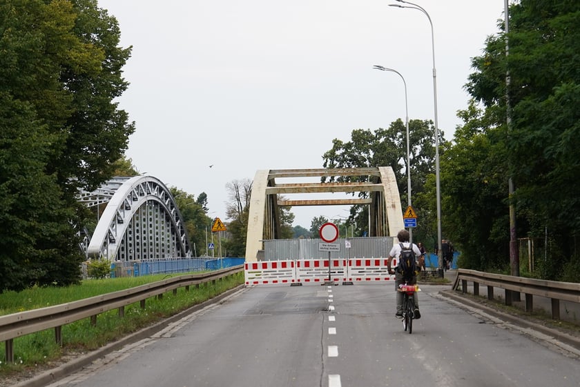 Południowy most Jagielloński zamknięty dla ruchu na czas remontu. Wdrożono zastępczą organizację ruchu. Wrocław, 4.08.2024