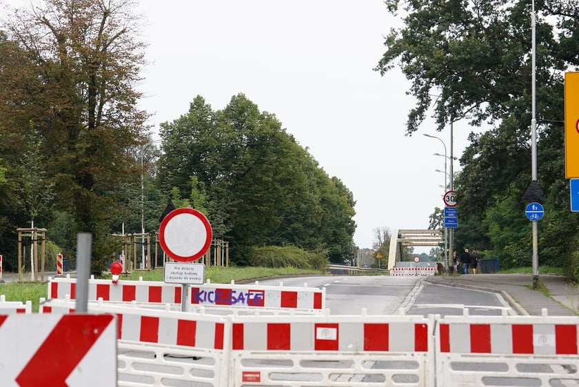 Południowy most Jagielloński zamknięty dla ruchu na czas remontu. Wdrożono zastępczą organizację ruchu. Wrocław, 4.08.2024