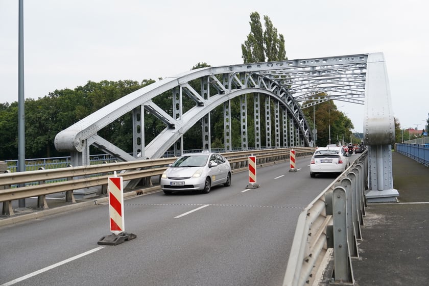 Południowy most Jagielloński zamknięty dla ruchu na czas remontu. Wdrożono zastępczą organizację ruchu. Wrocław, 4.08.2024