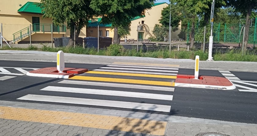 Przejście dla pieszych przy ul. Kurpiów