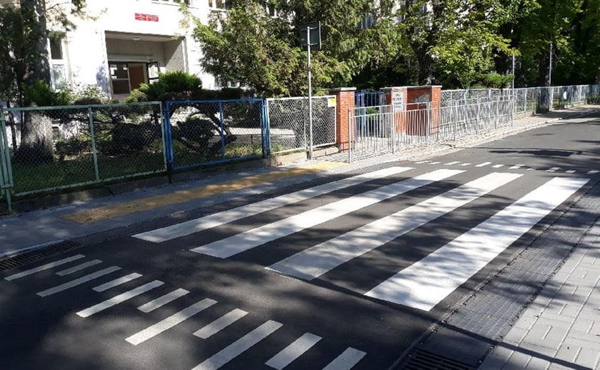 Przejście dla pieszych przy ul. Koszykarskiej