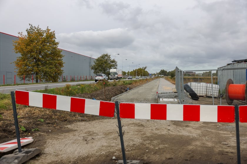 Droga rowerowa na Awicenny - budowa została chwilowo wstrzymana