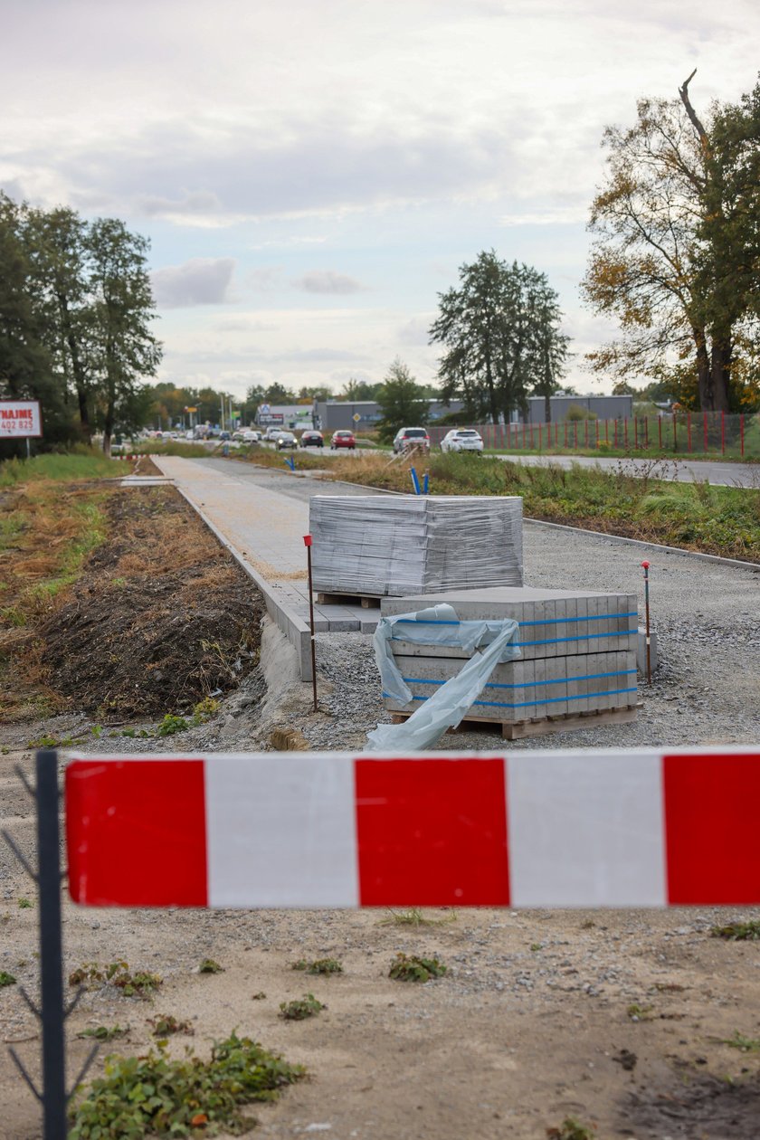 Droga rowerowa na Awicenny - budowa została chwilowo wstrzymana