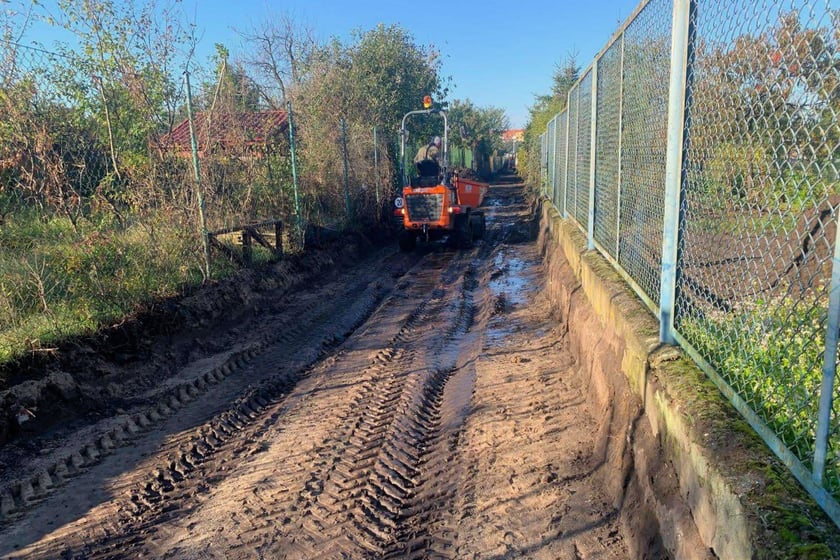 Budowa drogi rowerowej na Muchoborze Małym, która połączy ulicę Francuską z kładką nad Ślęzą
