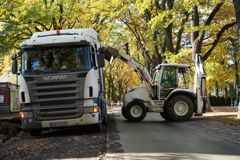 Remont Olszewskiego dobiega końca. Od niedzieli (27 października) jeździmy po nowym asfalcie w dwóch kierunkach
