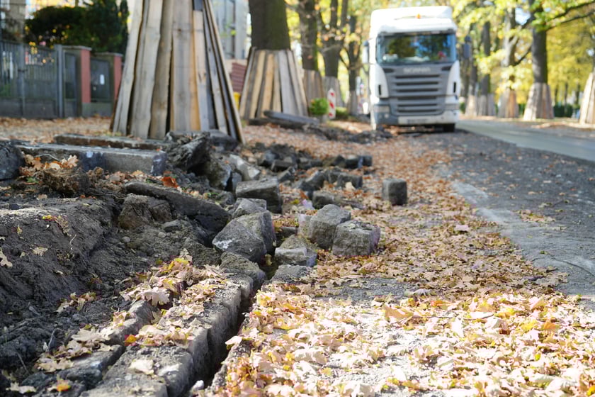 Remont Olszewskiego dobiega końca. Od niedzieli (27 października) jeździmy po nowym asfalcie w dwóch kierunkach