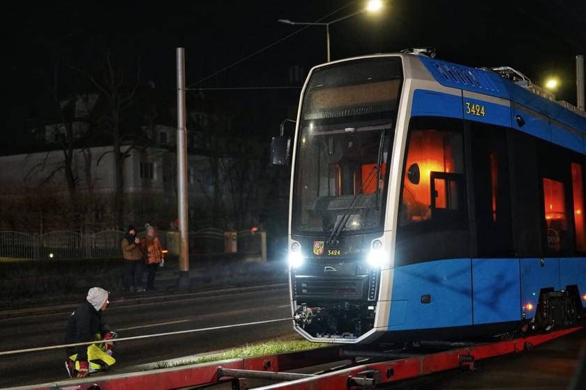 24. Pesa 146N dotarła do zajezdni Borek w nocy z 8 na 9 stycznia. MPK zaprosiło na powitanie tramwaju wrocławian