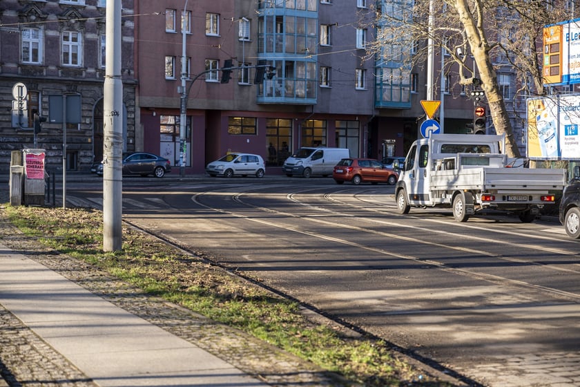 Ulica Słowiańska i św. Wincentego - stan obecny. Niebawem zostanie wyłoniony wykonawca projektu remontu tej trasy