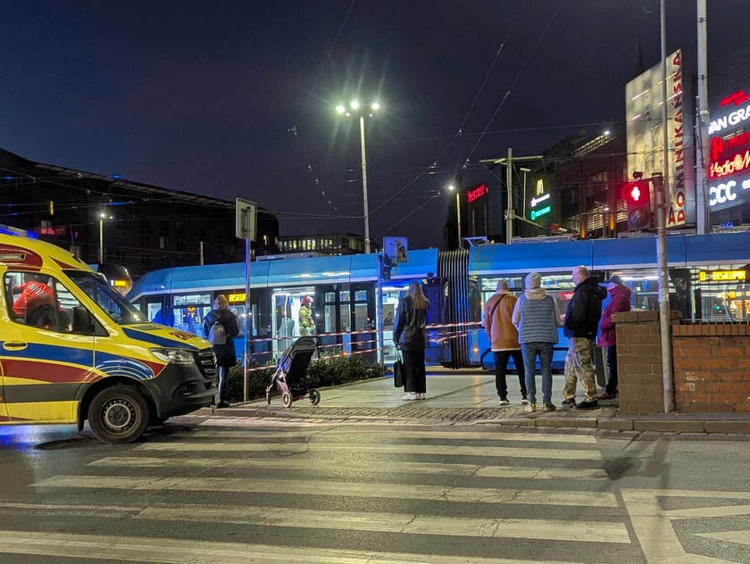 Zderzenie dwóch tramwajów na placu Dominikańskim we Wrocławiu