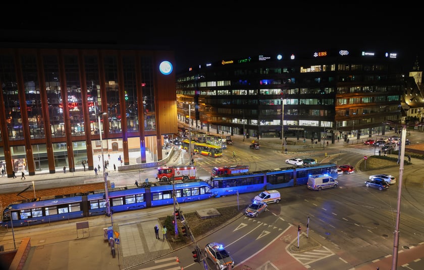 Zderzenie dwóch tramwajów na placu Dominikańskim we Wrocławiu