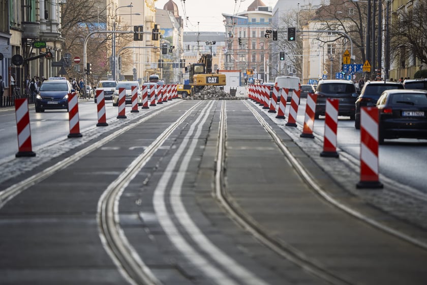 Remont torowiska na Piotra Skargi od 8 marca do drugiej połowy maja 2025.