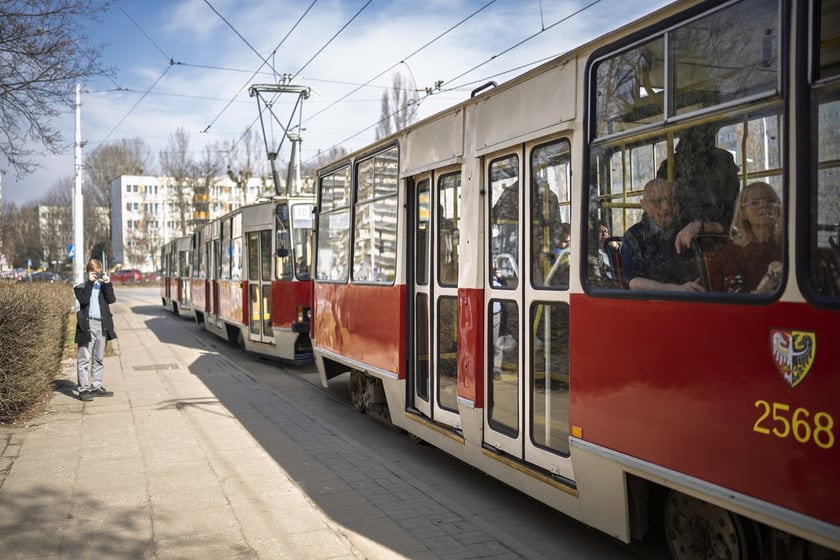 Przejazd kultowymi tramwajami 105N