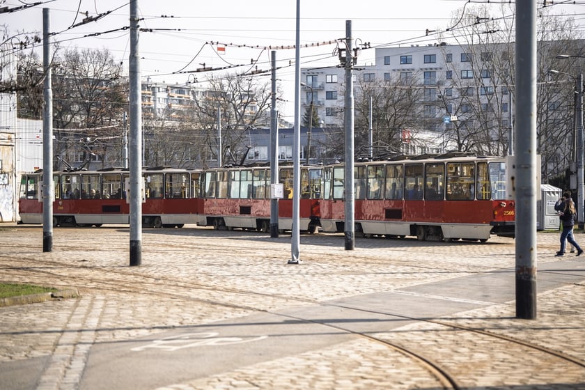 Przejazd kultowymi tramwajami 105N