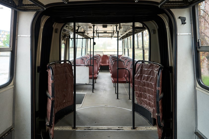 Wnętrze Ikarusa 280.117