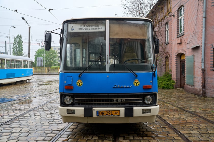 Ikarus 280.117