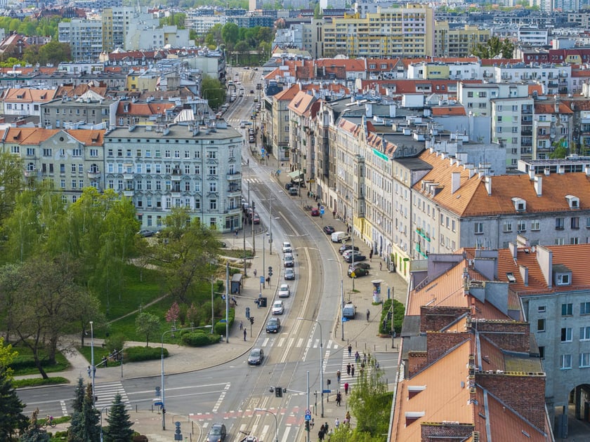 Skrzyżowanie ulicy Nowowiejskiej z Wyszyńskiego