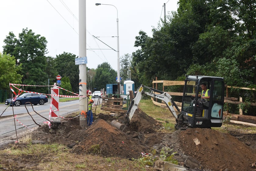 Budowa mijanki na ulicy Przyjaźni