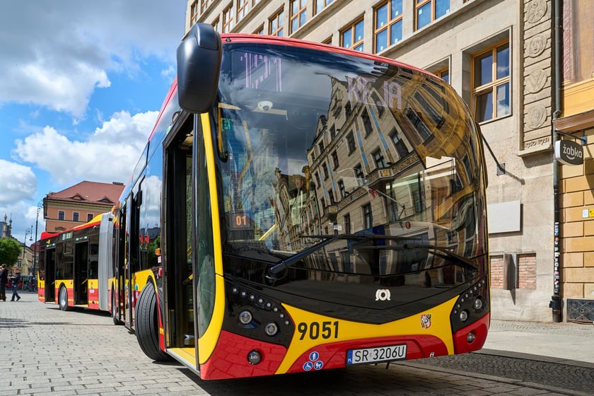 Autobus SOR NS 18 zadebiutował we Wrocławiu