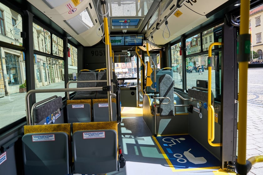 Autobus SOR NS 18 zadebiutował we Wrocławiu