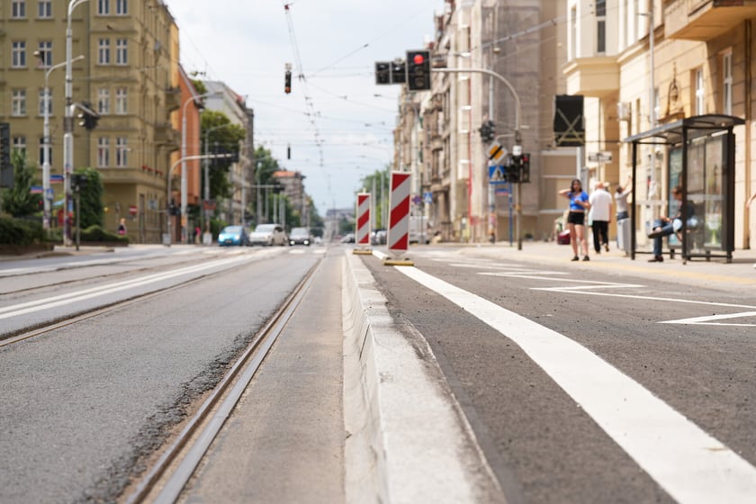 Przystanki wiedeńskie przy skrzyżowaniu ulic Sienkiewicza i Piastowskiej w przeddzień uruchomienia