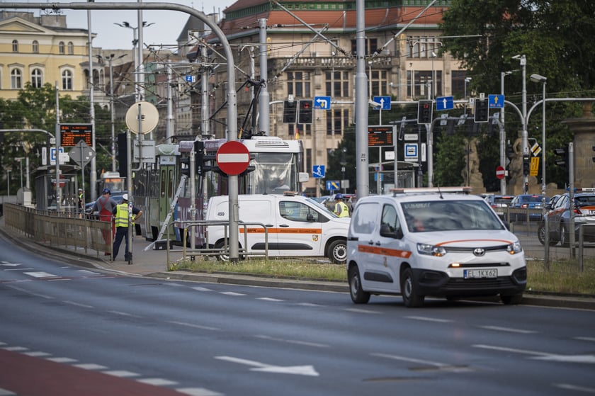 Awaria tramwaju na pl. Jana Pawła II