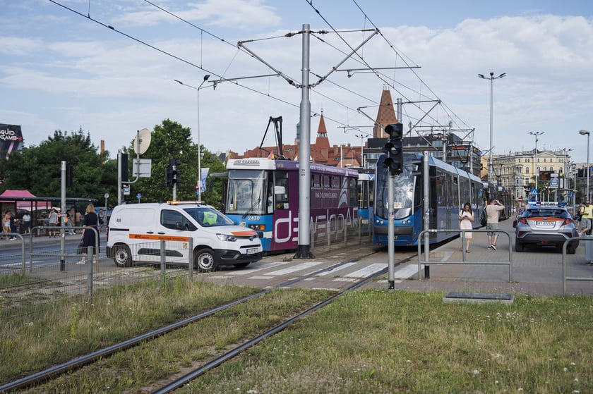 Awaria tramwaju na pl. Jana Pawła II