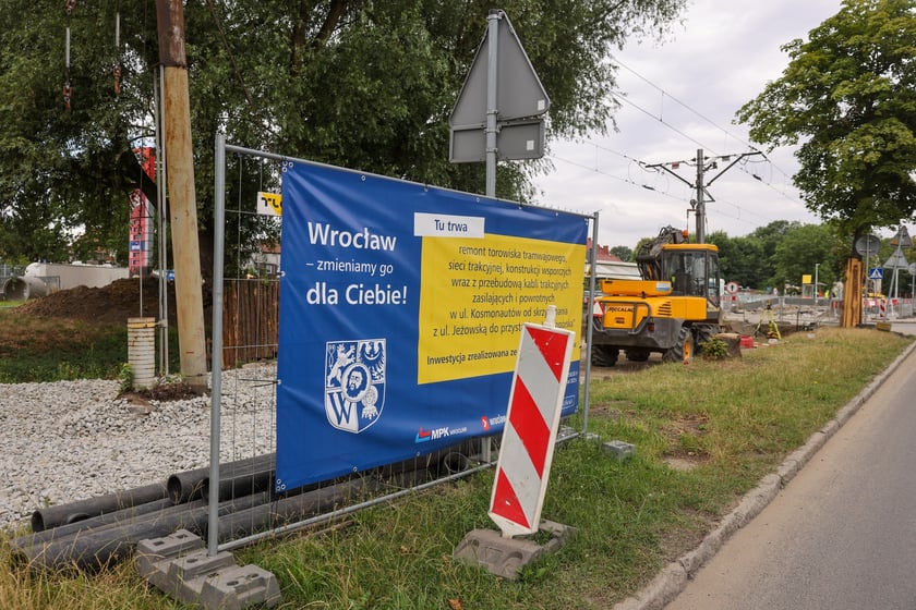 Remont torowiska na ulicy Kosmonautów