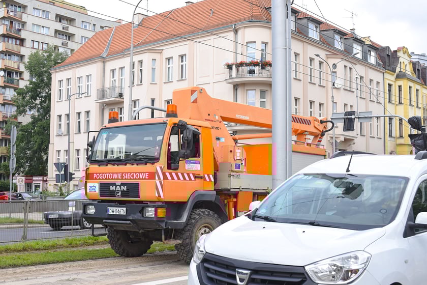 Remont tor&oacute;w na skrzyżowaniu ulic Powstańc&oacute;w Śląskich z Jastrzębią, 26.07.2025