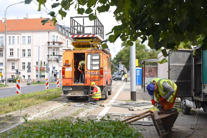 Remont tor&oacute;w na skrzyżowaniu ulic Powstańc&oacute;w Śląskich z Jastrzębią, 26.07.2025