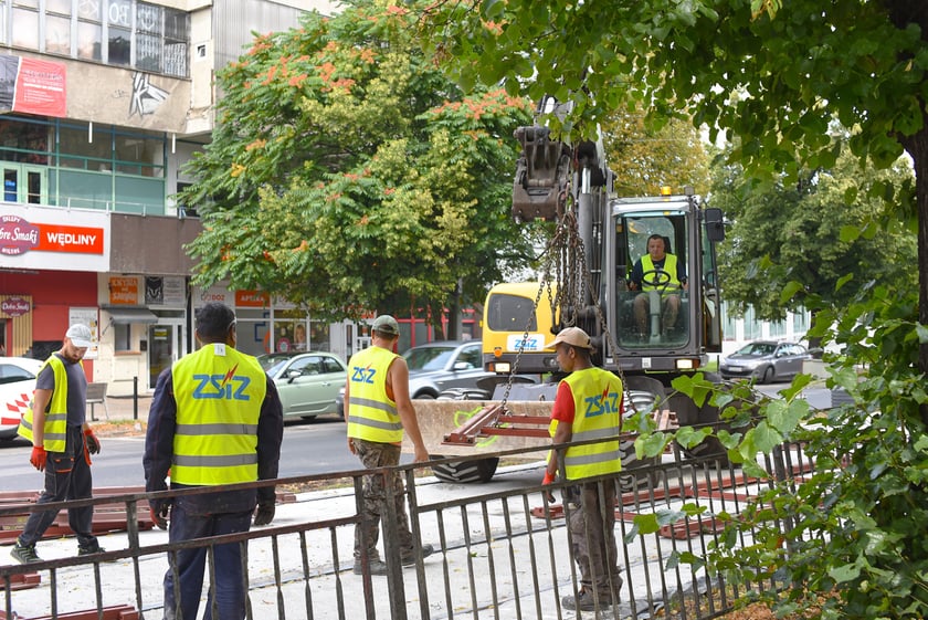 Remont tor&oacute;w na skrzyżowaniu ulic Powstańc&oacute;w Śląskich z Jastrzębią, 26.07.2025