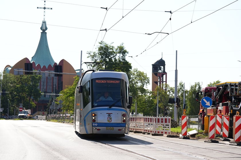 Tramwaje znów jeżdżą ul. Bardzką - 2 sierpnia 2025