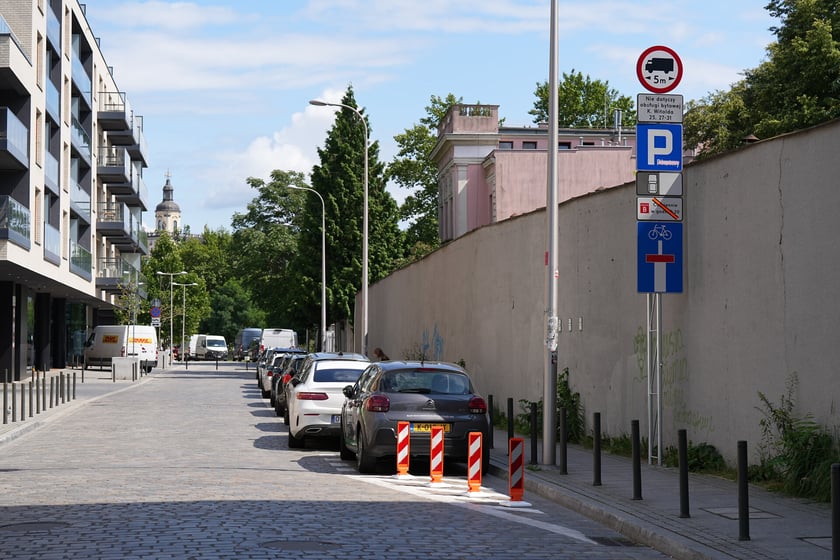 Na Kępie Mieszczańskiej, m.in. na ul. księcia Witolda, od poniedziałku 4 sierpnia trzeba będzie zapłacić za parkowanie